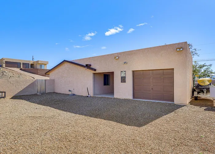 2 Mi To Sara Park: Family Retreat W/ Fire Pit Holiday home Lake Havasu City