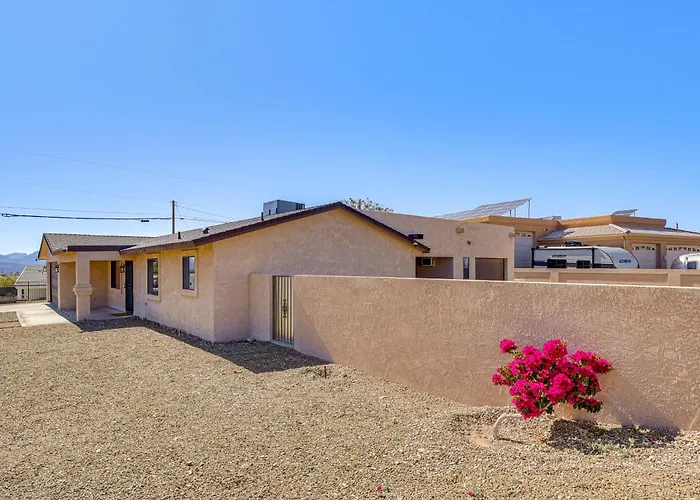 2 Mi To Sara Park: Family Retreat W/ Fire Pit * Lake Havasu City
