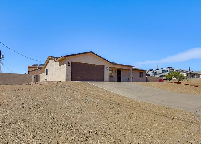 2 Mi To Sara Park: Family Retreat W/ Fire Pit Lake Havasu City